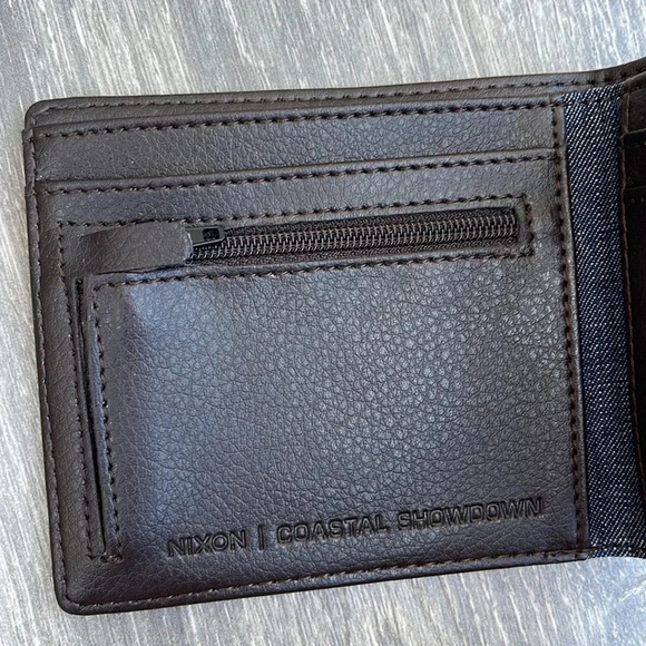Nixon Coastal Showdown Bi-Fold Zip Wallet, brown - Picture 5 of 6